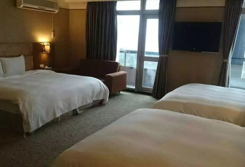 هتل Rhine Inn