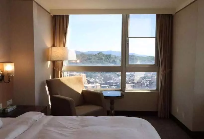 هتل Rhine Inn