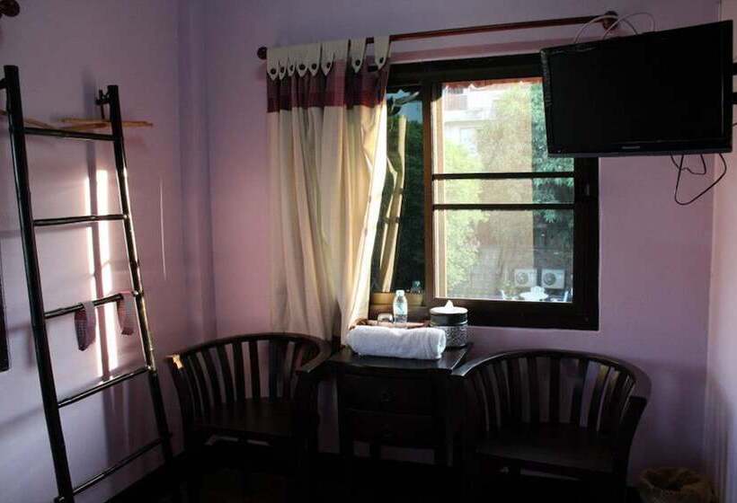 פנסיון Chita Coffee & Guesthouse