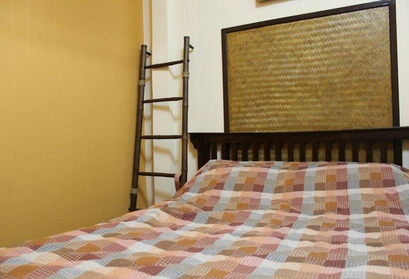 פנסיון Chita Coffee & Guesthouse