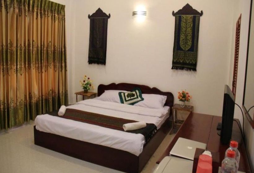 פנסיון Reaksmey Meanrith Guesthouse And Residence