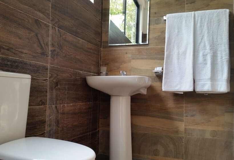 بنسيون Sigiri Wilderness Resort