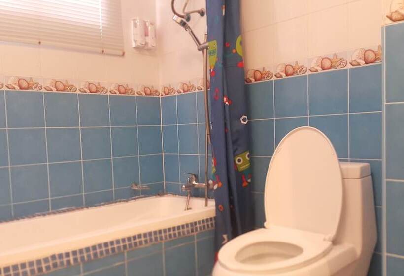 999 Triple Nine Boutique