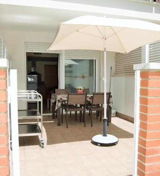 Apartment Mi Casa Fenals Family