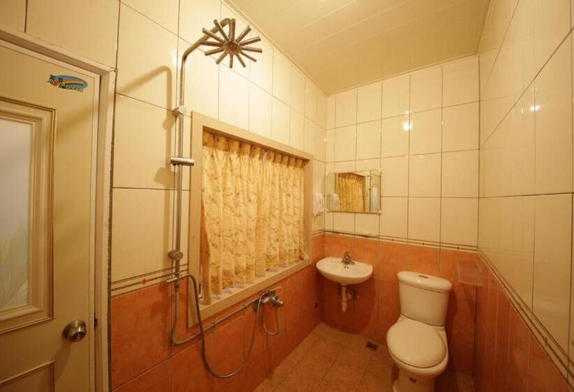 هتل Goden Beach B&b