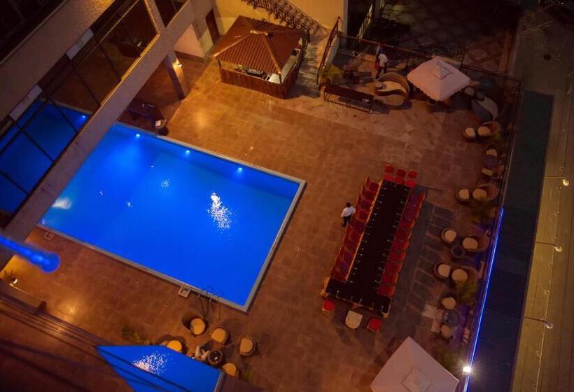 هتل Seashells Millennium