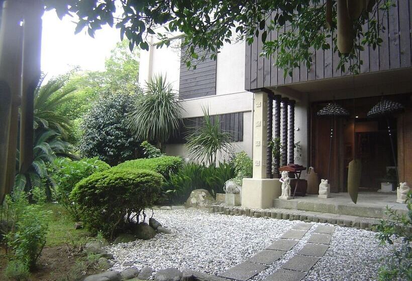 בית מלון כפרי Shikino Kura