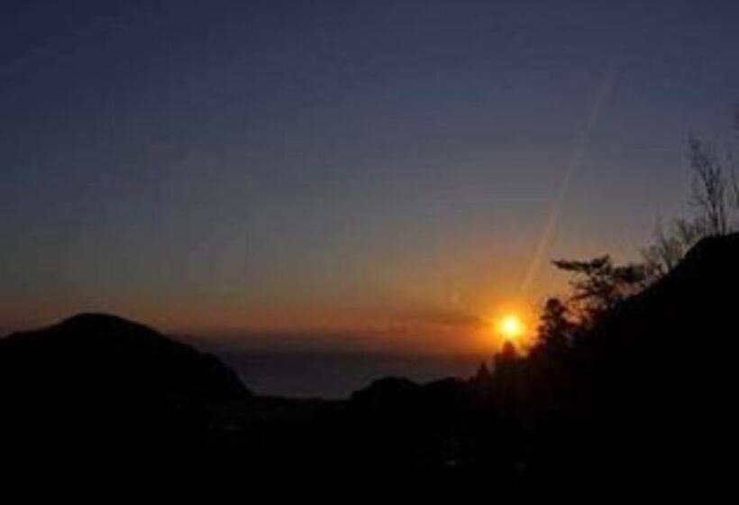 בית מלון כפרי Shikino Kura