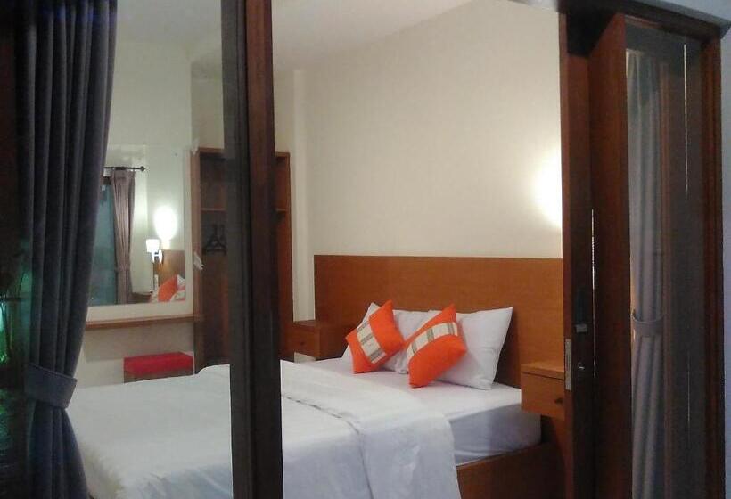 호텔 Spunky Premiere Kuta