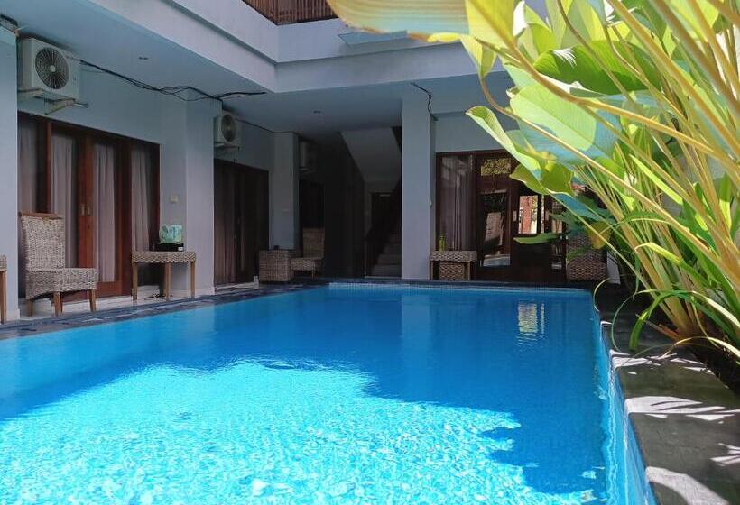 호텔 Spunky Premiere Kuta