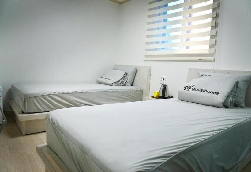 פנסיון 24 Guesthouse Suncheon