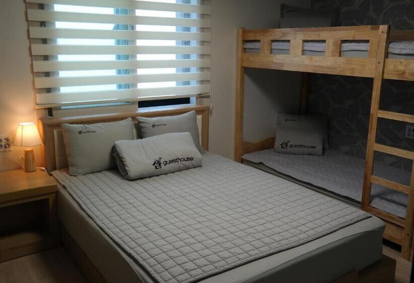 פנסיון 24 Guesthouse Suncheon
