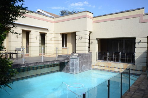 膳宿费 Norscot Manor Guest Lodge