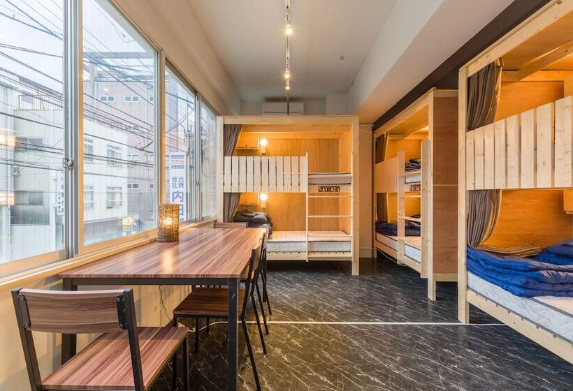 The Aquarius Inn Hostel