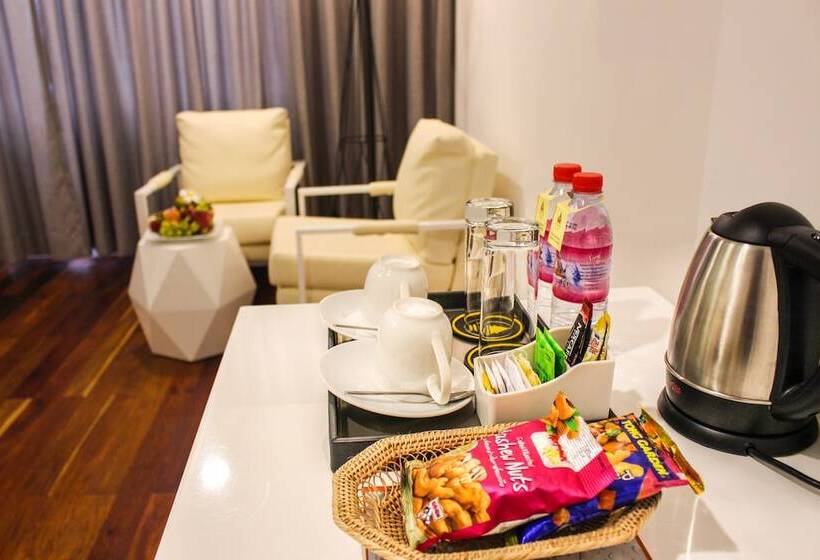 ホテル Grand Sokhalay