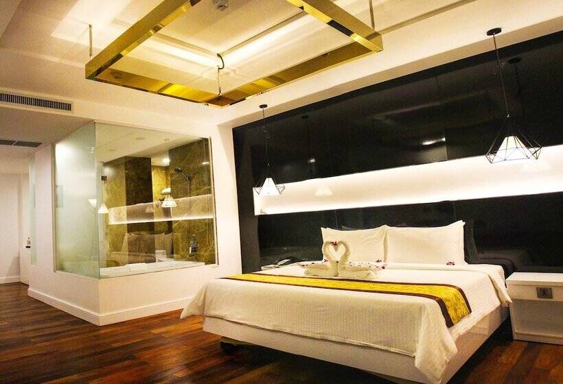 ホテル Grand Sokhalay