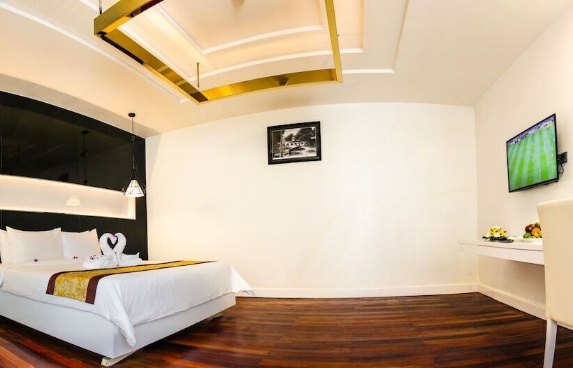 ホテル Grand Sokhalay