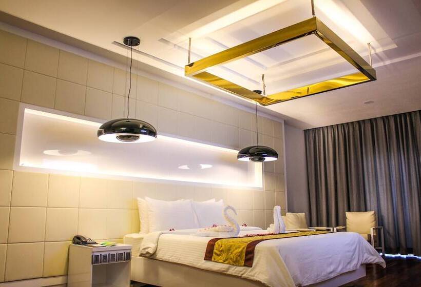 ホテル Grand Sokhalay