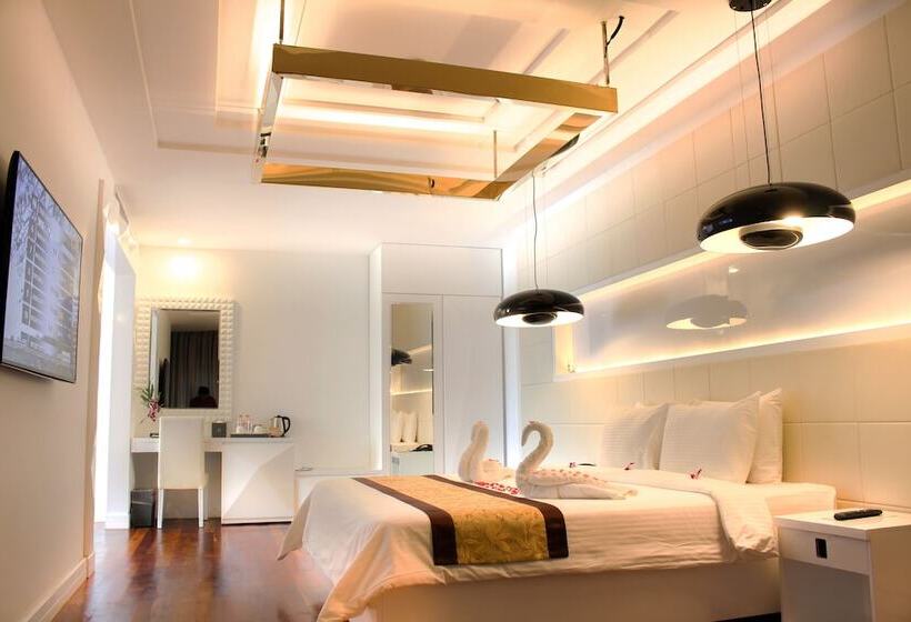 ホテル Grand Sokhalay