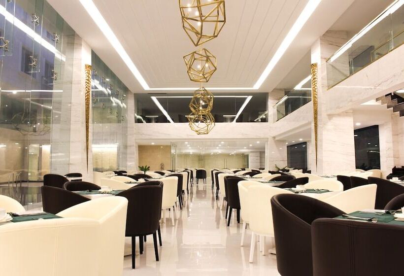 ホテル Grand Sokhalay