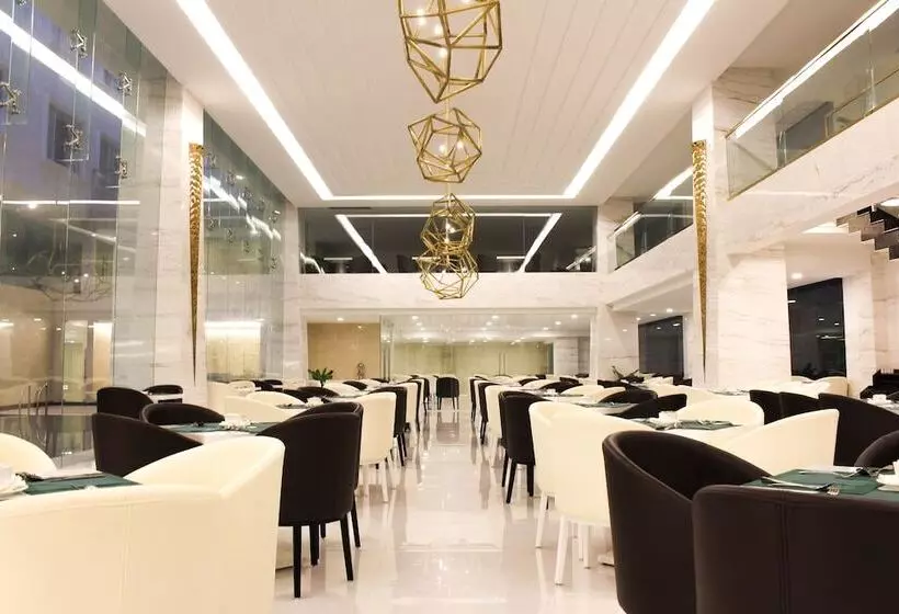 هتل Grand Sokhalay