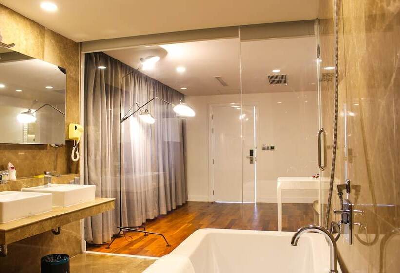 ホテル Grand Sokhalay