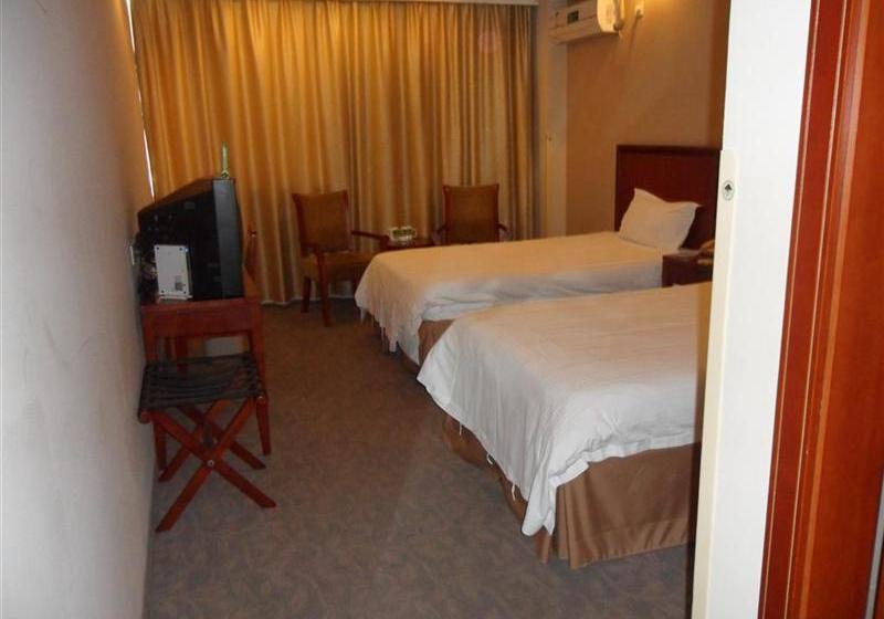 Hotel Greentree Inn Zhujing