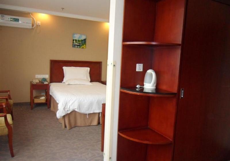 Hotel Greentree Inn Zhujing
