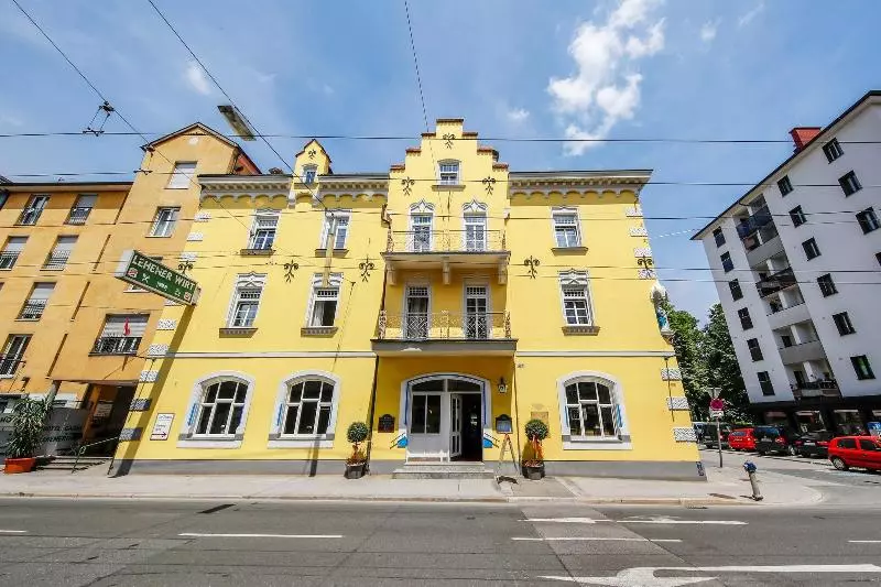 هتل Lehenerhof