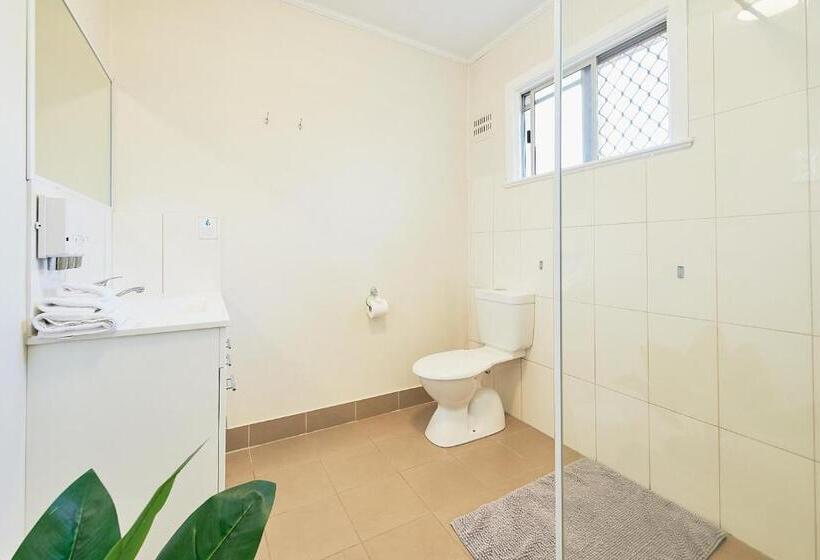 هتل Ruthven Street Motor Inn