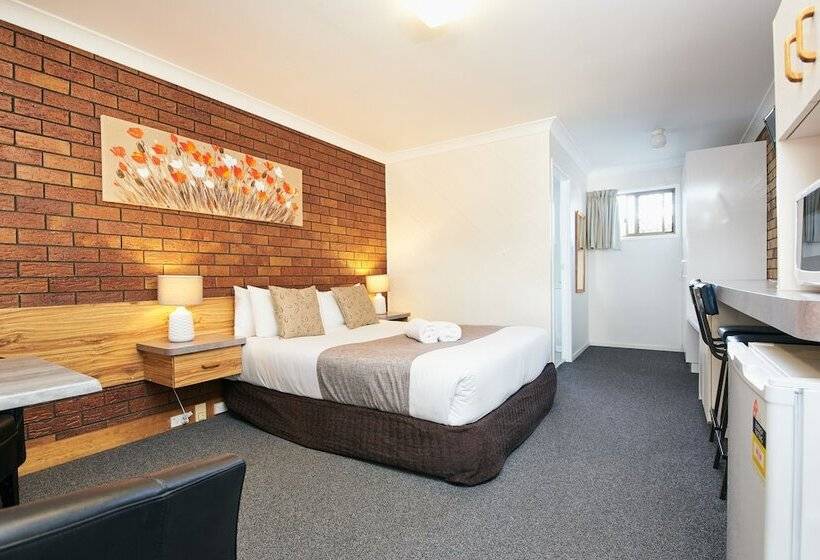 هتل Ruthven Street Motor Inn