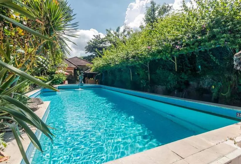 ホテル Zen Rooms Hang Tuah Sanur