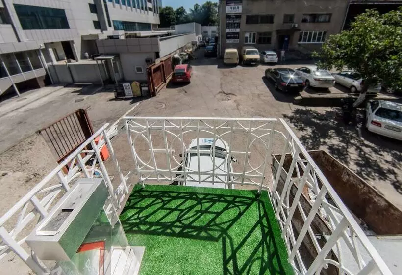 Shukhov Hostel