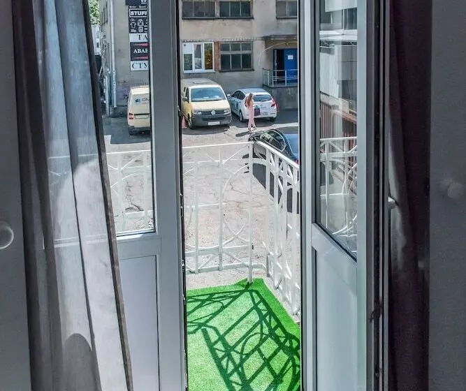 Shukhov Hostel