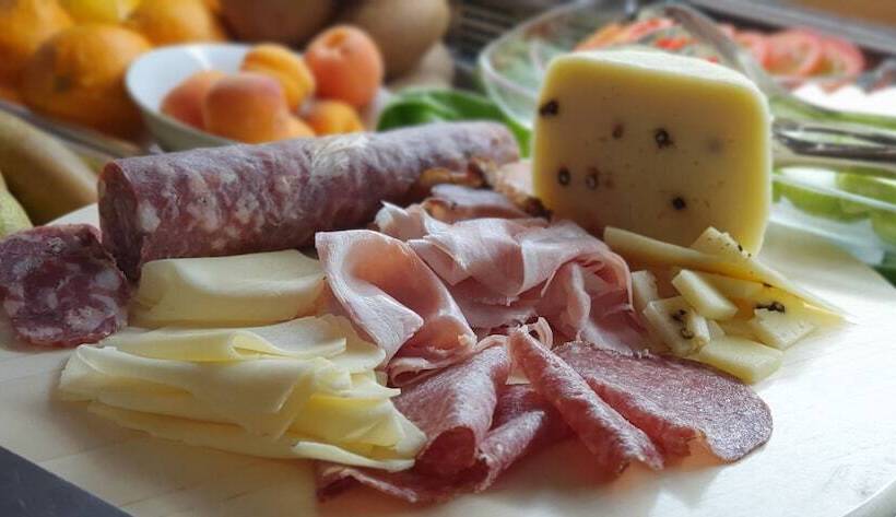 Ines Bed And Breakfast & Apartments