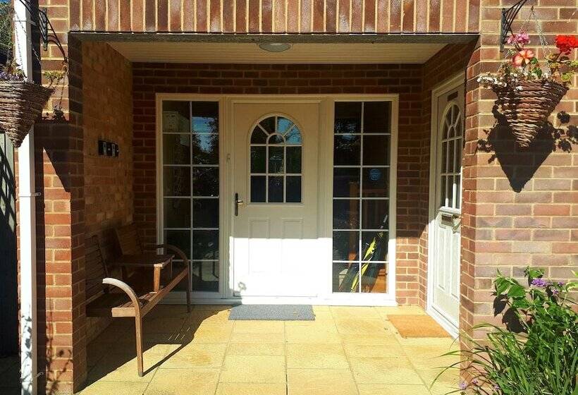 Berry House Bed & Breakfast