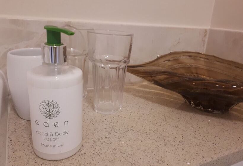 Berry House Bed & Breakfast