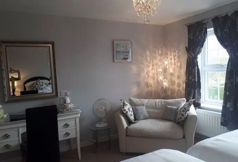 Berry House Bed & Breakfast