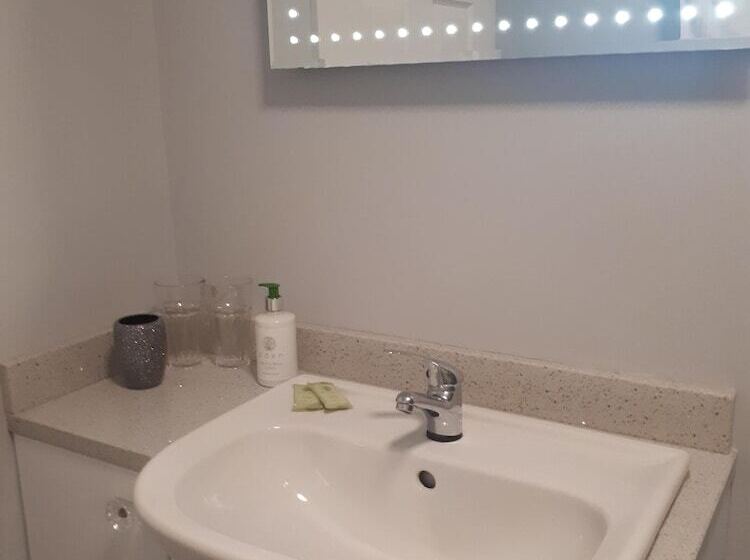 Berry House Bed & Breakfast