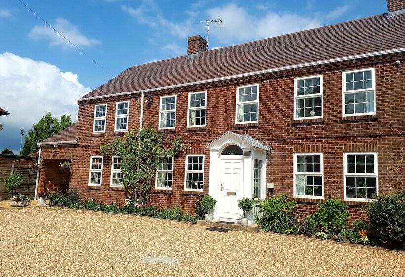 Berry House Bed & Breakfast