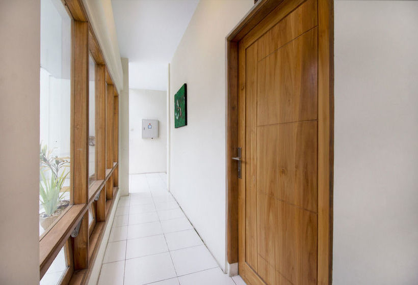 בית מלון כפרי Airy Syariah Sleman Jembatan Merah 104 Yogyakarta