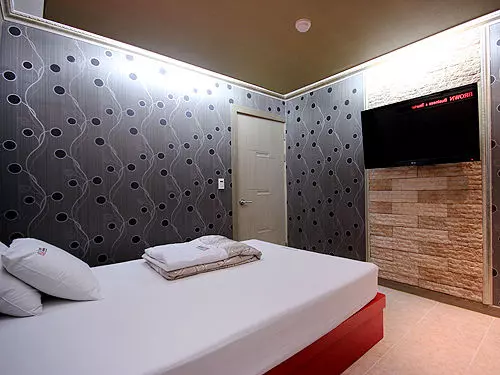 Hotel Brown