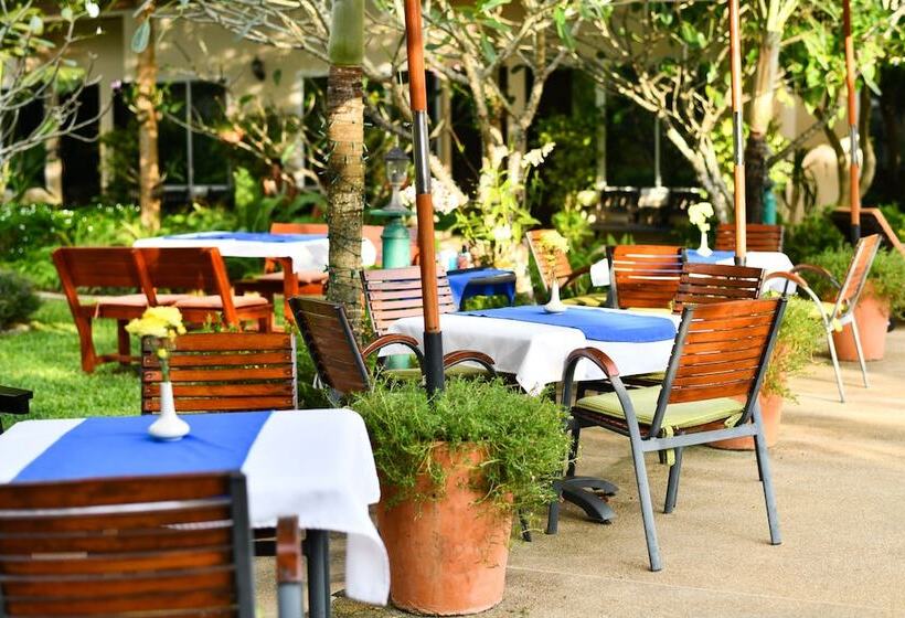 فندق Cascades Resort