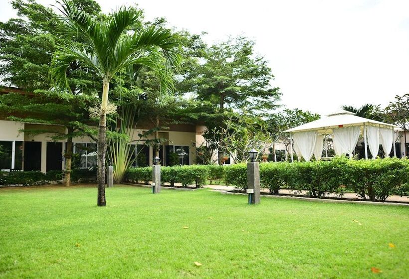 فندق Cascades Resort