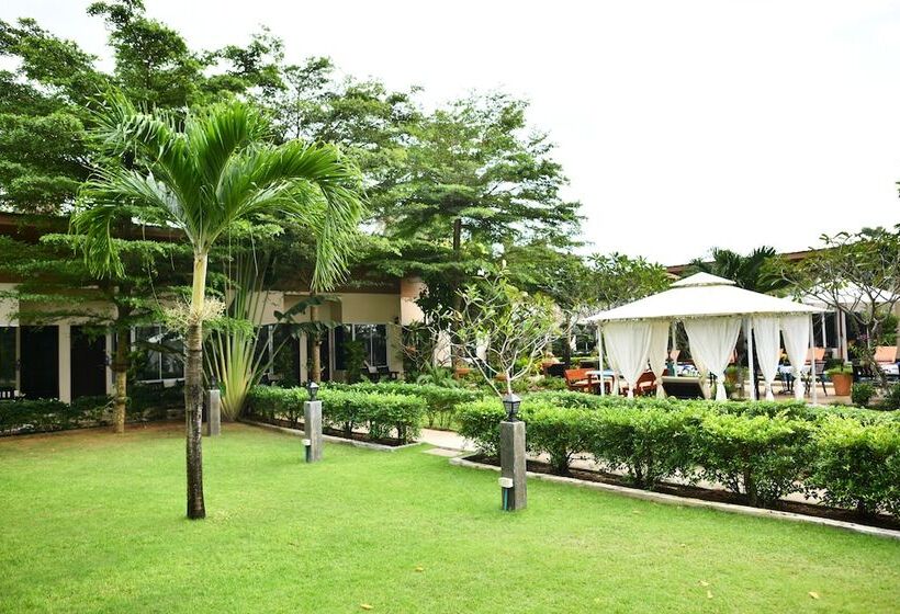 فندق Cascades Resort