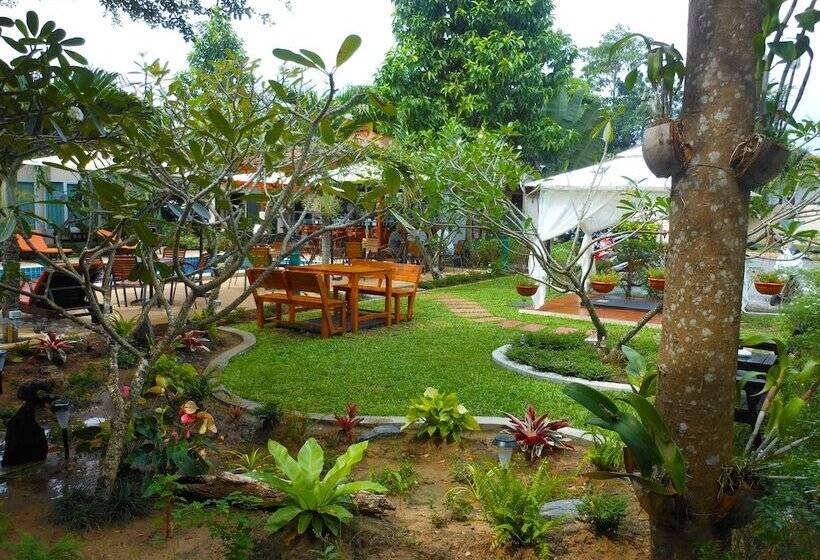 فندق Cascades Resort