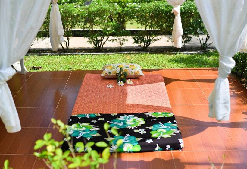 فندق Cascades Resort