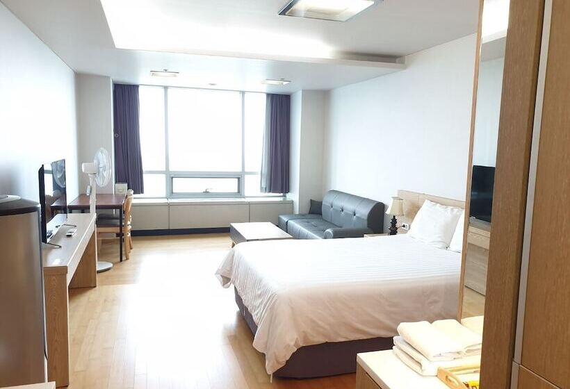 هتل Goodday Airtel