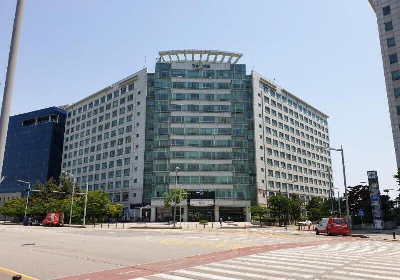 هتل Goodday Airtel