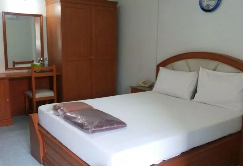 هتل Jitwilai Place